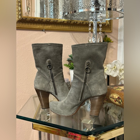 Fiorentini + Baker Gray Distressed Suede Leather Ankle Boots Size 38/8